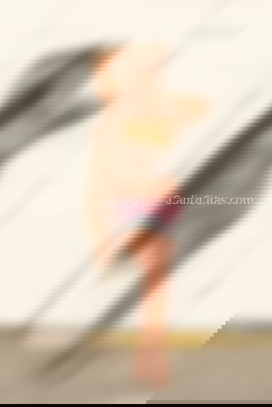 Danna, colombiana acabada de llegar. 689739185. Citas en CÁDIZ, CÁDIZ. www.cadizcitas.com.
