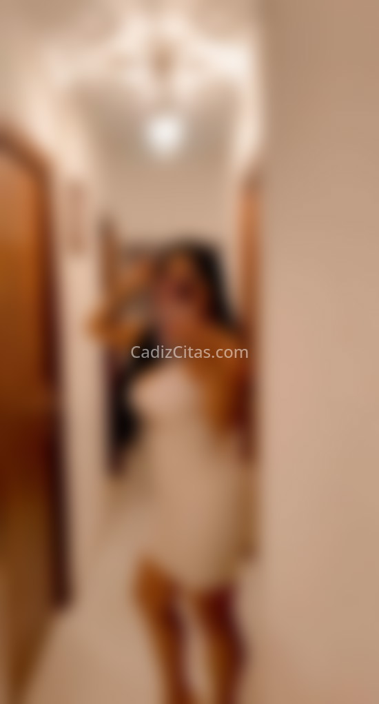 Triana, morena estoy en Torremolinos. 631743611. Citas en CÁDIZ, CÁDIZ. www.cadizcitas.com.