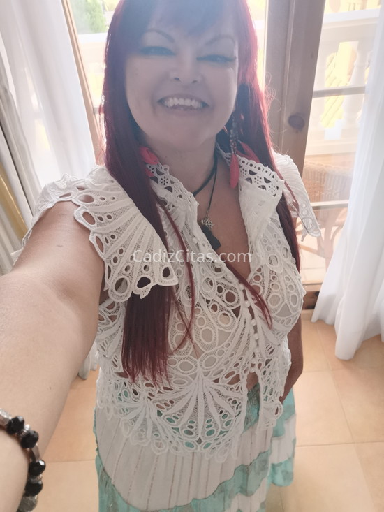 Bruna, de vacaciones por una temporada. 602513010. Citas en CÁDIZ, CÁDIZ. www.cadizcitas.com.