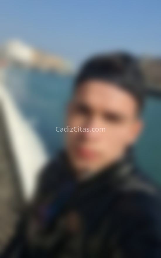 Chico colombiano. 663572995. Citas en CÁDIZ, CÁDIZ. www.cadizcitas.com.