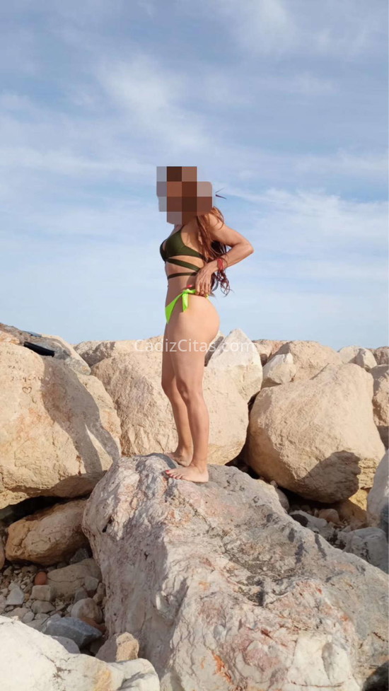 Roxana, alegre y enrollada. 644695379. Citas en CÁDIZ, CÁDIZ. www.cadizcitas.com.