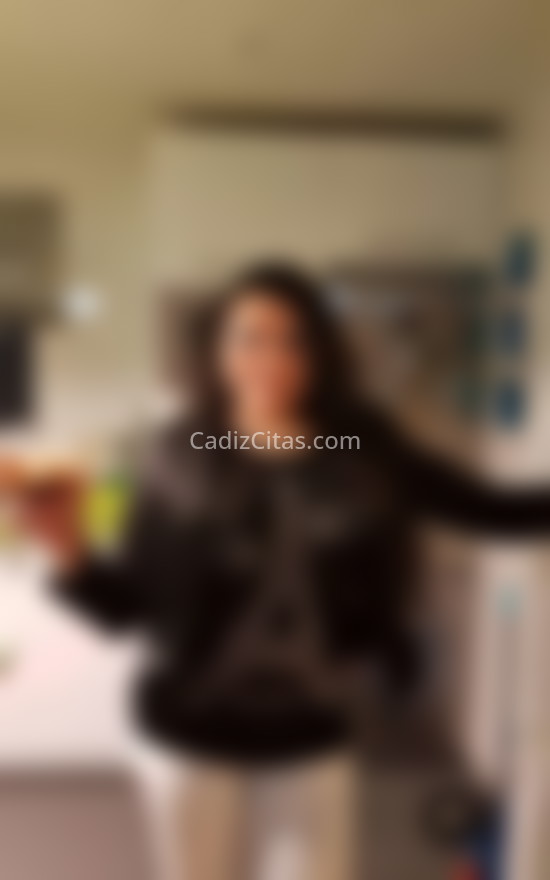 Yissel, en La Línea de la Concepción. 602865912. Citas en CÁDIZ, CÁDIZ. www.cadizcitas.com.