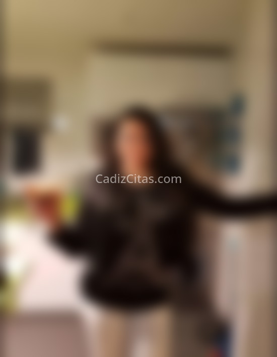 Yissel, en La Línea de la Concepción. 602865912. Citas en CÁDIZ, CÁDIZ. www.cadizcitas.com.