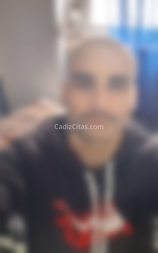 Saúl, educado y buen amigo. 610657829. Citas en CÁDIZ, CÁDIZ. www.cadizcitas.com.