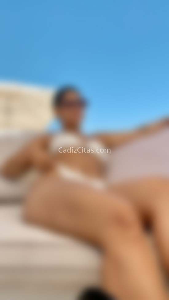 Elena, joven y bonita latina. 607040001. Citas en CÁDIZ, CÁDIZ. www.cadizcitas.com.