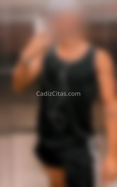Adrián, colombiano 30 años. 690022089. Citas en CÁDIZ, CÁDIZ. www.cadizcitas.com.