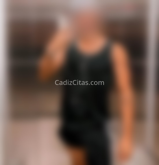 Adrián, colombiano 30 años. 690022089. Citas en CÁDIZ, CÁDIZ. www.cadizcitas.com.