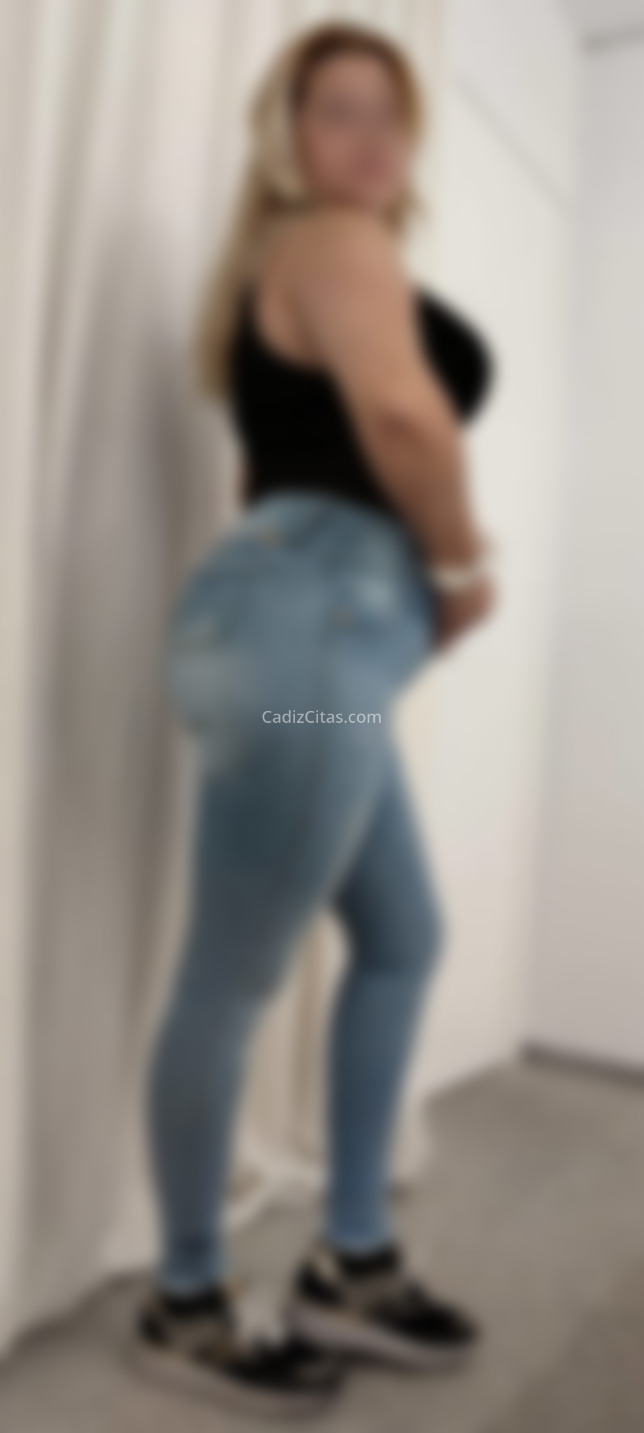 Cristal, latina . 634337498. Citas en CÁDIZ, CÁDIZ. www.cadizcitas.com.