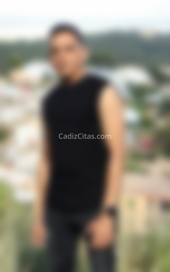 Gabriel, latino. 631126262. Citas en CÁDIZ, CÁDIZ. www.cadizcitas.com.