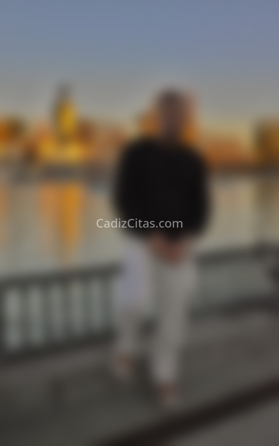 Luis, latino recién llegado. 634931641. Citas en CÁDIZ, CÁDIZ. www.cadizcitas.com.