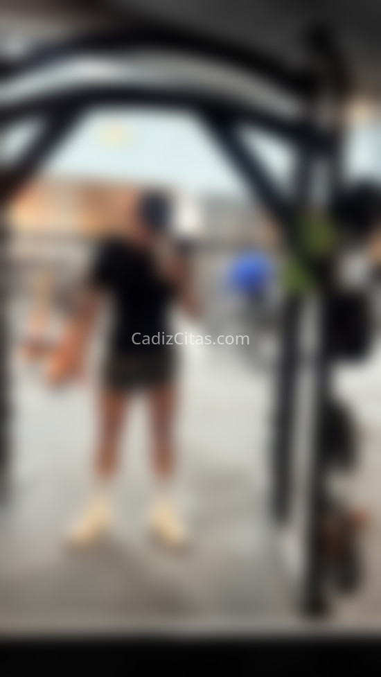 Luis, latino recién llegado. 634931641. Citas en CÁDIZ, CÁDIZ. www.cadizcitas.com.