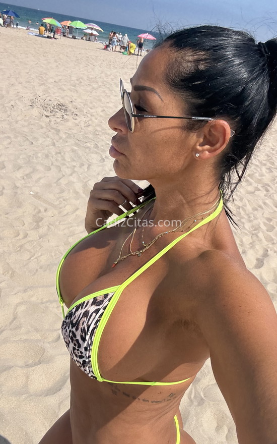 Lola, espectacular madurita argentina. 658633126. Citas en CÁDIZ, CÁDIZ. www.cadizcitas.com.