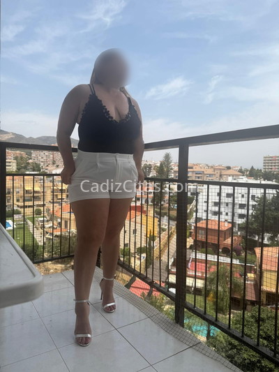 Belén, curvy paraguaya. 611362877. Citas en CÁDIZ, CÁDIZ. www.cadizcitas.com.